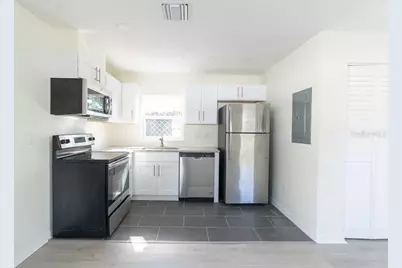 3520 1/2 8th Avenue N, Saint Petersburg, FL 33713 - Photo 5