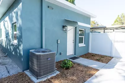 3520 1/2 8th Avenue N, Saint Petersburg, FL 33713 - Photo 3