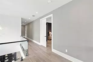1076 Snell Isle Blvd NE, Saint Petersburg, FL 33704 - Photo 25
