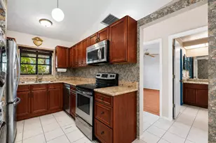 2927 63rd St W, Bradenton, FL 34209 - Photo 3