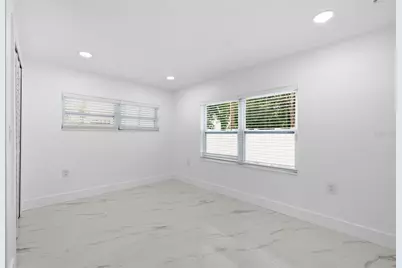 2535 19th Street S, Saint Petersburg, FL 33712 - Photo 19
