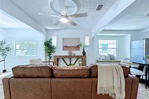 1835 24th St S, Saint Petersburg, FL 33712 - Photo 5