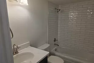 507 Plaza Seville Ct, Saint Petersburg, FL 33706 - Photo 13