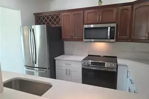 507 Plaza Seville Ct, Saint Petersburg, FL 33706 - Photo 7