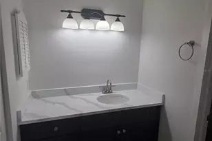 507 Plaza Seville Ct, Saint Petersburg, FL 33706 - Photo 21