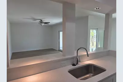 507 Plaza Seville Court #15, Saint Petersburg, FL 33706 - Photo 13