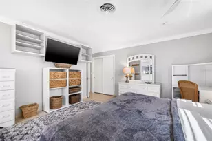615 10th Ave NE, Saint Petersburg, FL 33701 - Photo 13