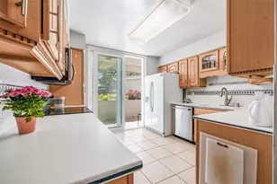 615 10th Ave NE, Saint Petersburg, FL 33701 - Photo 17