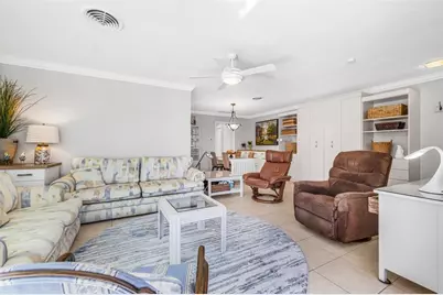 615 10th Avenue NE #1, Saint Petersburg, FL 33701 - Photo 9
