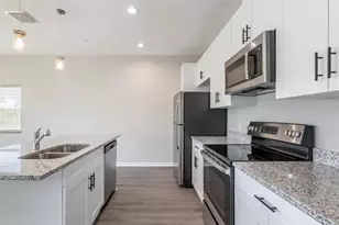 2058 Silverstone Cir, Clearwater, FL 33760 - Photo 11