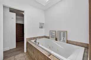 166 Pinellas Way N, Saint Petersburg, FL 33710 - Photo 15