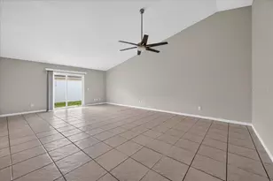 192 Dahlia Village Cir, Orlando, FL 32807 - Photo 7
