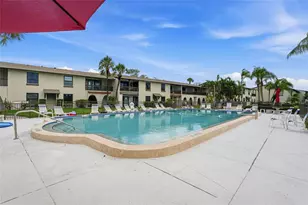 501 Plaza Seville Ct, Treasure Island, FL 33706 - Photo 29