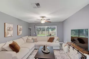 2988 Pinewood Run, Palm Harbor, FL 34684 - Photo 3