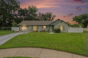 5623 Carie Ct, Zephyrhills, FL 33542 - Photo 1