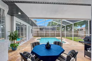 16601 Meadow Cove St, Tampa, FL 33624 - Photo 29