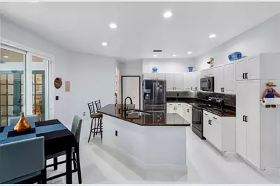 16601 Meadow Cove Street, Tampa, FL 33624 - Photo 23