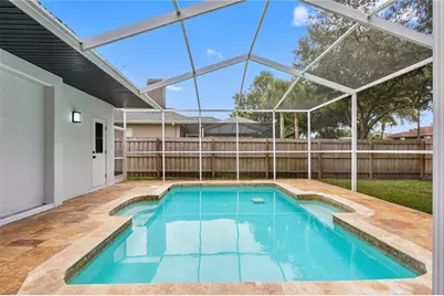 16601 Meadow Cove Street, Tampa, FL 33624 - Photo 5