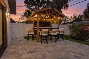 1927 Shore Acres Blvd NE, Saint Petersburg, FL 33703 - Photo 23
