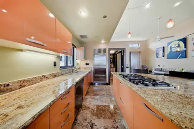 650 Beach Drive NE, Saint Petersburg, FL 33701 - Photo 13