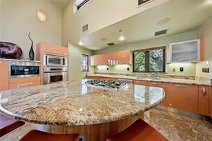 650 Beach Dr NE, Saint Petersburg, FL 33701 - Photo 11