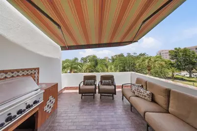 650 Beach Drive NE, Saint Petersburg, FL 33701 - Photo 49