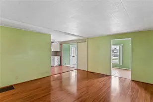 2000 E Bay Dr, Largo, FL 33771 - Photo 21