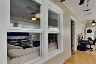 1601 11th St N, Saint Petersburg, FL 33704 - Photo 3