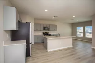 5390 San Pietro Dr, Winter Haven, FL 33884 - Photo 11