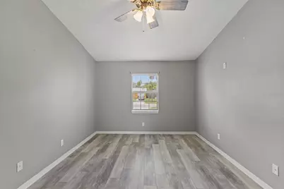 560 Robin Hill Circle, Brandon, FL 33510 - Photo 21
