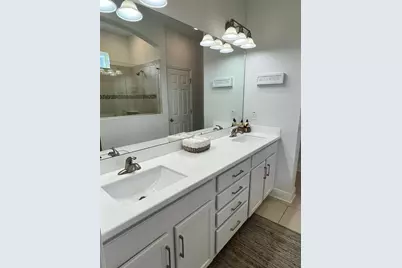 6103 Voyagers Place, Apollo Beach, FL 33572 - Photo 7