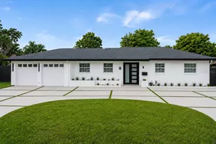 1712 Indian Rocks Rd, Belleair, FL 33756 - Photo 1