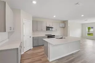 4192 River Beacon Blvd, Davenport, FL 33837 - Photo 15