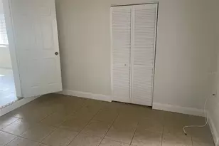 5066 3rd St N, Saint Petersburg, FL 33703 - Photo 11