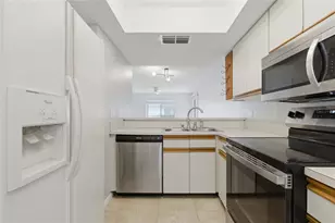 2701 Countryside Blvd, Clearwater, FL 33761 - Photo 9