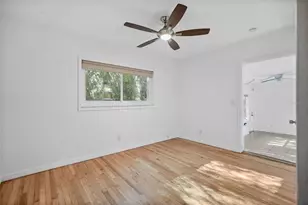 3027 Burlington Ave N, Saint Petersburg, FL 33713 - Photo 17