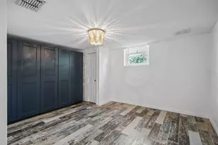3027 Burlington Ave N, Saint Petersburg, FL 33713 - Photo 15