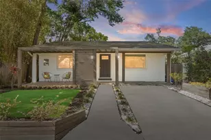 3027 Burlington Ave N, Saint Petersburg, FL 33713 - Photo 1