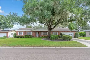 110 Ashbrook Dr, Brandon, FL 33511 - Photo 1