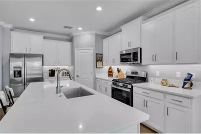 17253 Star Banks Street, Wimauma, FL 33598 - Photo 11