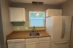 2302 Maki Rd, Plant City, FL 33563 - Photo 13