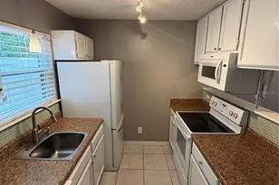 2302 Maki Rd, Plant City, FL 33563 - Photo 11