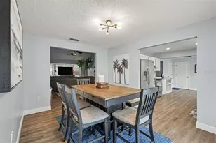 736 Sandy Creek Dr, Brandon, FL 33511 - Photo 7