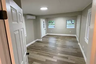 1221 E Dr Martin Luther King Jr Blvd, Tampa, FL 33603 - Photo 17