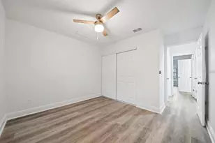 7013 Salinas Ct, Tampa, FL 33634 - Photo 7