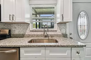 650 E Tarpon Ave, Tarpon Springs, FL 34689 - Photo 19
