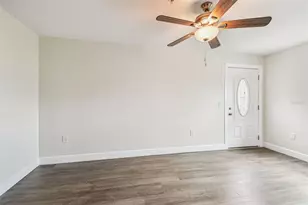 650 E Tarpon Ave, Tarpon Springs, FL 34689 - Photo 21