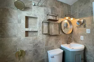 4221 Burlington Ave N, Saint Petersburg, FL 33713 - Photo 17