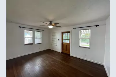4221 Burlington Avenue N, Saint Petersburg, FL 33713 - Photo 13