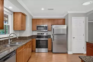 1221 E Lime St, Tarpon Springs, FL 34689 - Photo 11